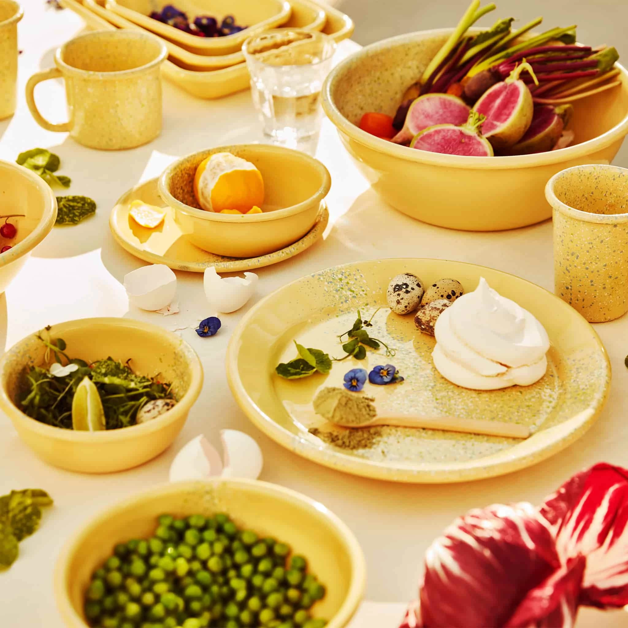 Kapka Splatter Fest Enamel Roasting And Serving Dish Yellow Cookware 5 Kapka Splatter Fest Enamel Roasting And Serving Dish Yellow Cookware