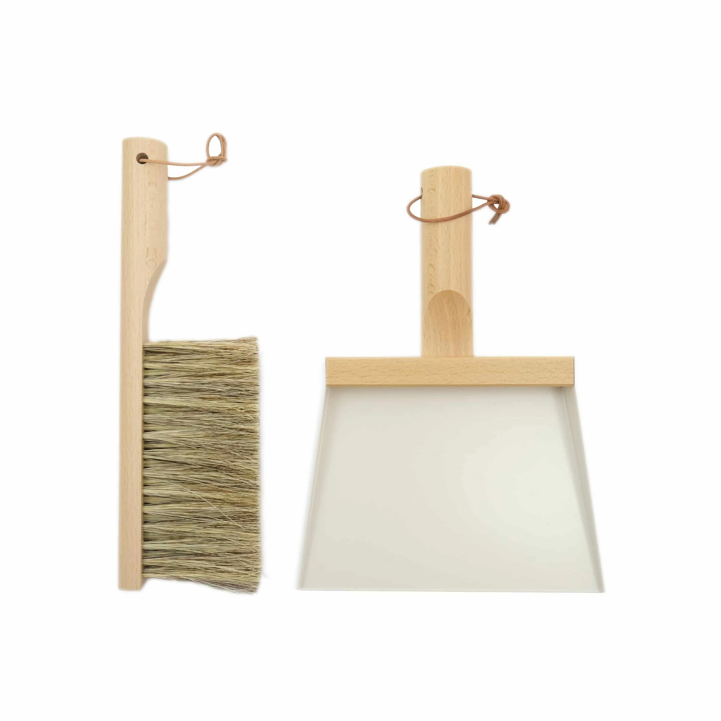 Andree Jardin Natural Fibre & Beech Hand Brush & Dustpan - White 3 Andree Jardin Natural Fibre & Beech Hand Brush & Dustpan - White