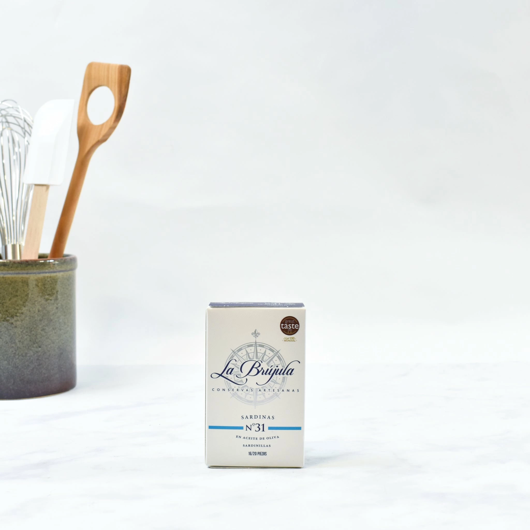 Ingredients La Brujula Sardinillas - Small Sardines 115g 6 Ingredients La Brujula Sardinillas - Small Sardines 115g