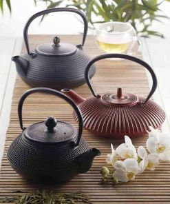 La Cafetiere Black Cast Iron Teapot 600ml Tableware