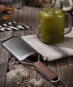 Cookware Master Series Walnut Microplane Gourmet Coarse Grater 7 Cookware Master Series Walnut Microplane Gourmet Coarse Grater